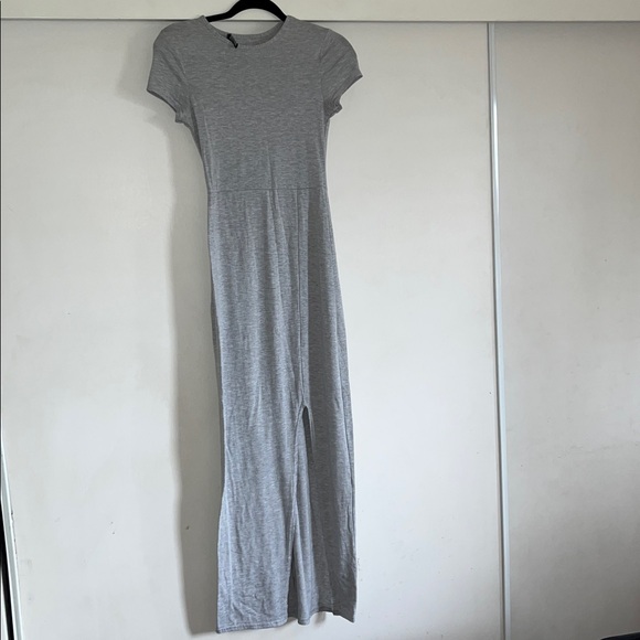 PrettyLittleThing Gray Maxi Dress - Picture 1 of 2